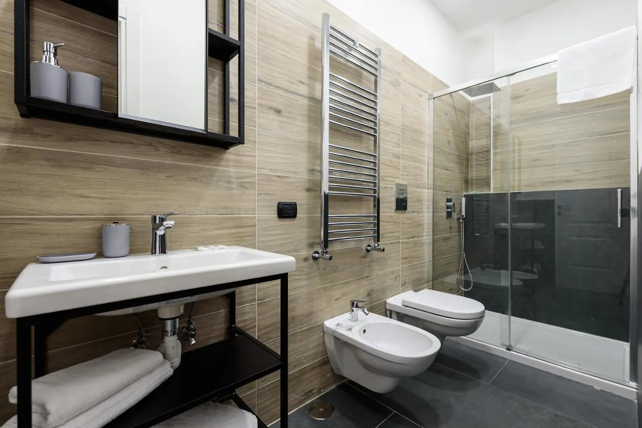 Tommaseo Seaside Apartments Naples Italy