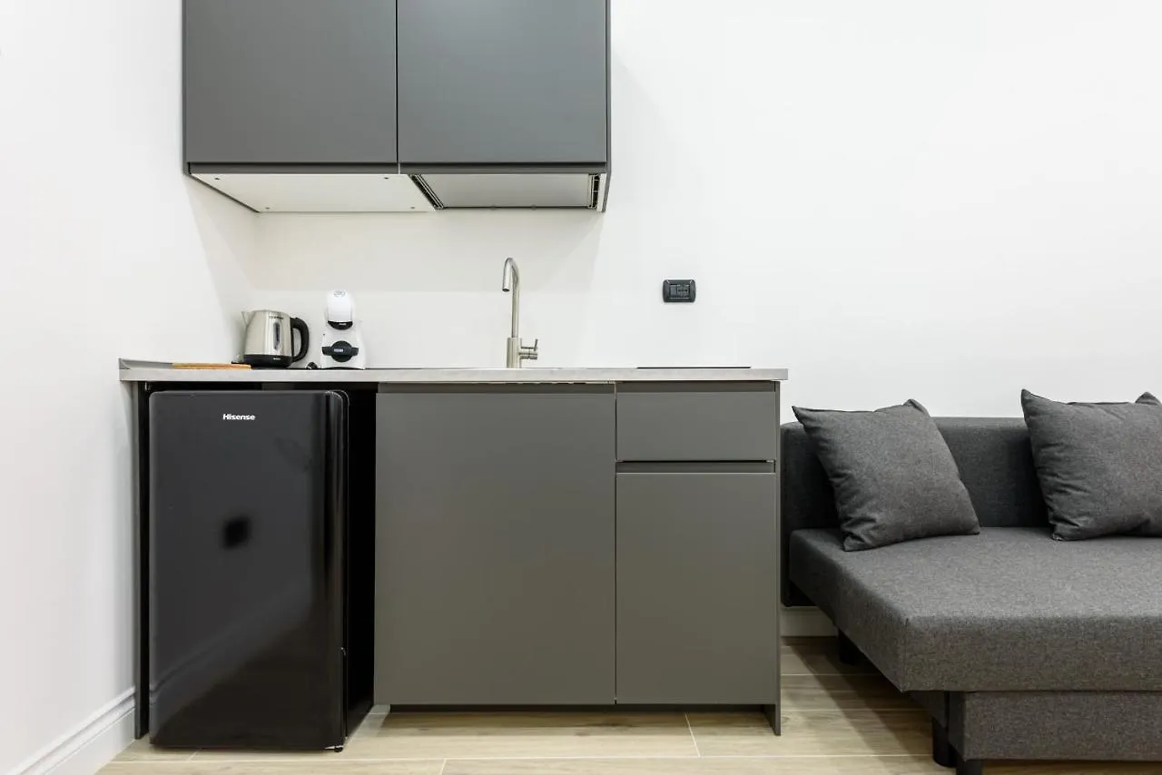 Tommaseo Seaside Apartments Naples Italy