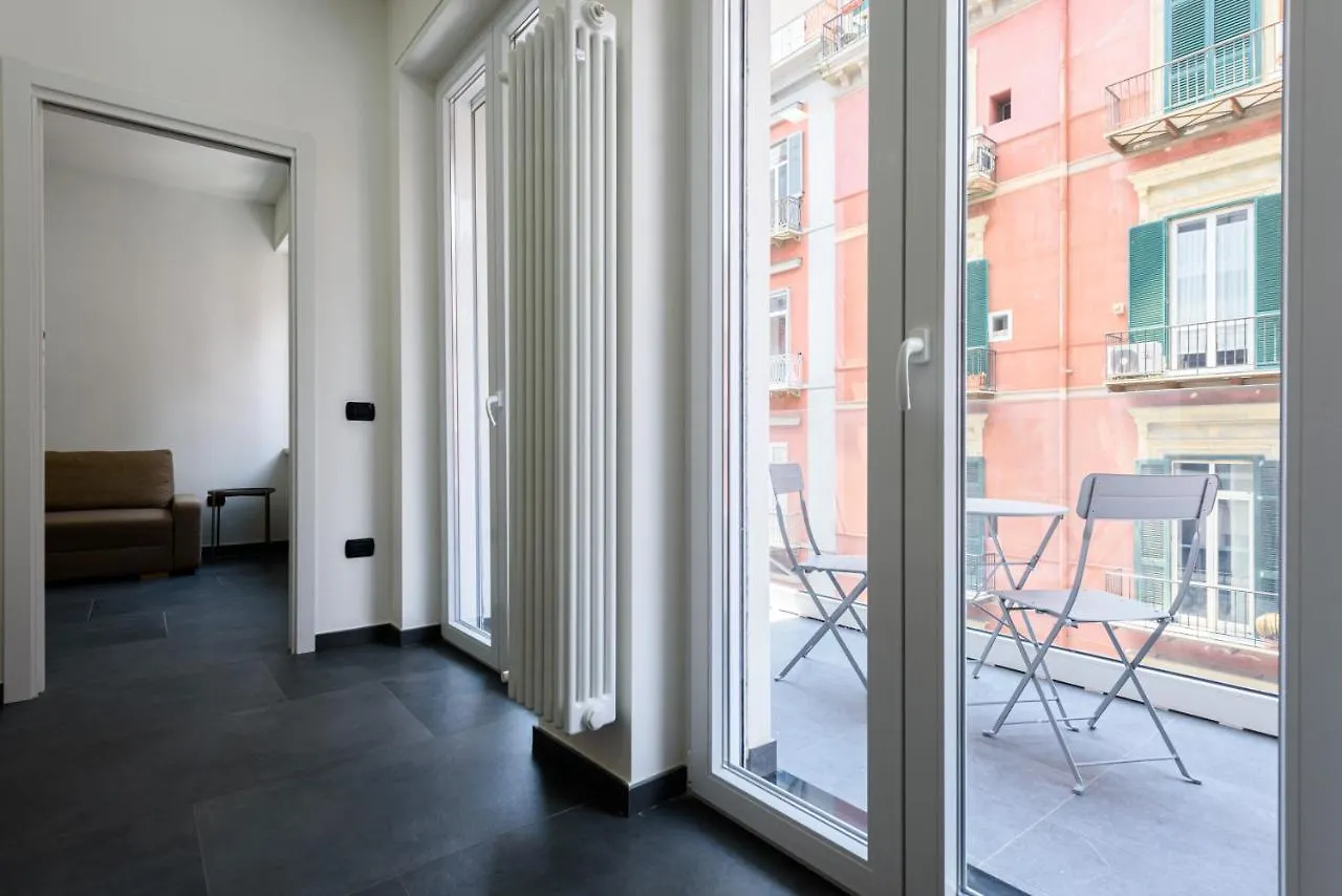 Tommaseo Seaside Apartments Naples Italy