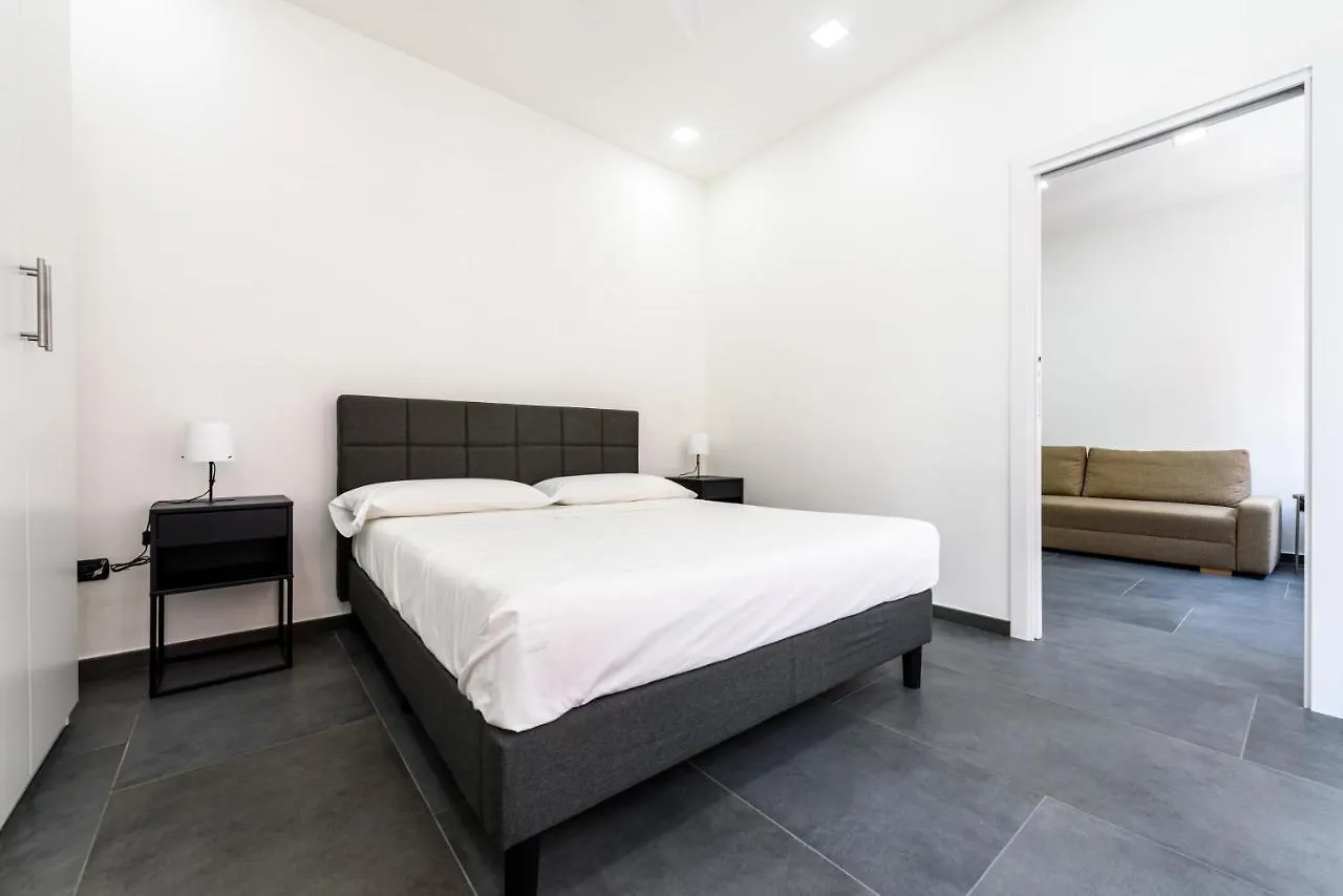 Tommaseo Seaside Apartments Naples Italy